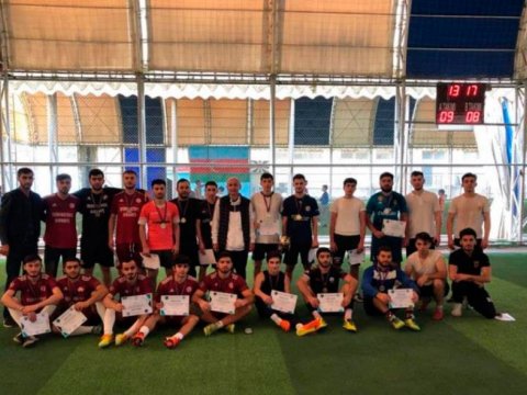 Tələbələr arasında keçirilmiş futbol çempionatının qalibləri müəyyən olundu-UNEC