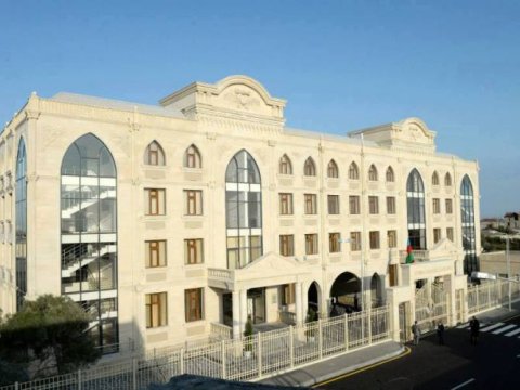 Daha bir məktəb distant tədrisə keçdi