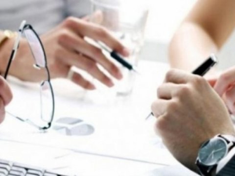 Azərbaycan dili və ingilis dili fənləri üzrə proqramlarda təkmilləşdirmə aparılıb  