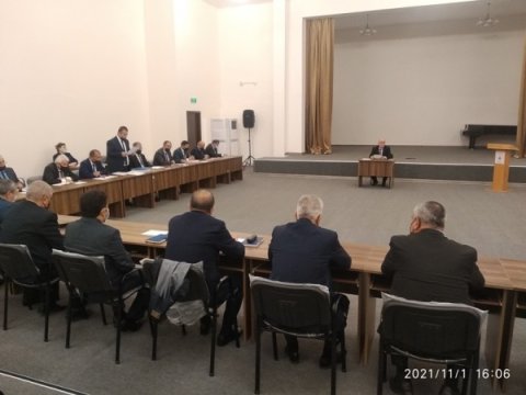 Elmi şurada kollokviumlara və qışa hazırlığın gedişi müzakirə edilib
