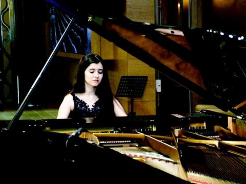 BİZ qalib ölkənin vətəndaşlarıyıq-Dövlət Proqramı məzunu  