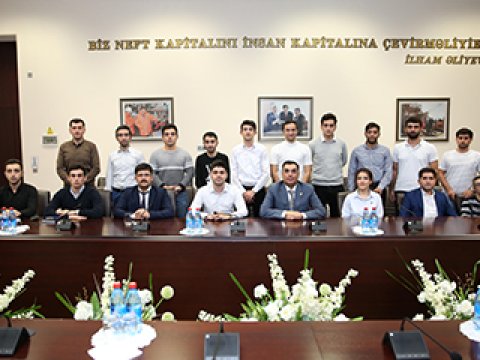 Bakı Ali Neft Məktəbinin 17 məzunu SOCAR-ın 