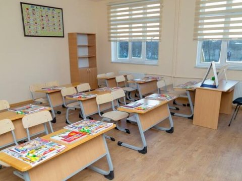 Prokurorluq valideynlərin xəbəri olmadan övladın məktəbdə təhsil alması məsələsini NƏZARƏTƏ götürdü  