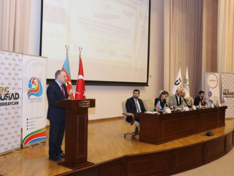   AzTU tələbələri MÜSİAD-ın panel-proqram layihəsində iştirak edib    