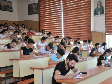 Prezident təqaüdçüləri: “Bəzən müəllimləri təngə gətirirdim” - Gələcək hüquqşünasla MÜSAHİBƏ