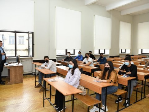 Universitetlərdə koronavirusla bağlı son vəziyyət açıqlanıb - SORĞU  