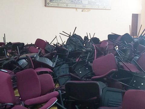 Azərbaycanda məktəbə hücum olub