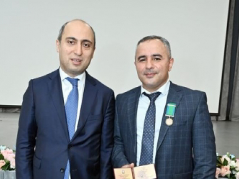 Lənkəranın iki müəlliminə yüksək dövlət mükafatı təqdim olunub