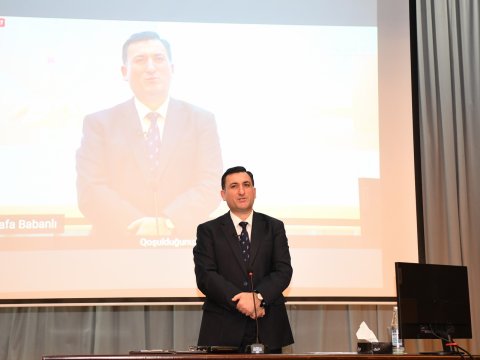 ADNSU-da keçirilən “Açıq mikrofon”da tələbələrin sualları cavablandırılıb