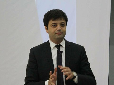 Jurnalistika fakültəsinin dekanı “Media haqqında” yeni qanun layihəsini dəstəkləyib  