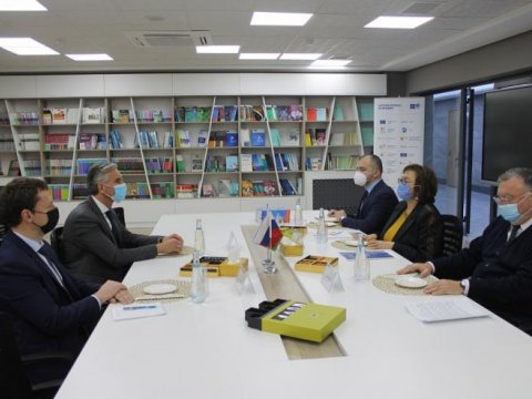 DİM-də Rusiya İnformasiya və Mədəniyyət Mərkəzinin Bakı nümayəndəliyinin rəhbər şəxsləri ilə görüş keçirilib