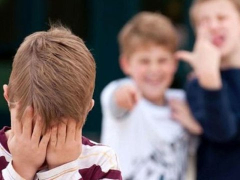 Nazirlikdən müəllim tərəfindən təhqir olunan məktəbli ilə bağlı YENİ AÇIQLAMA  