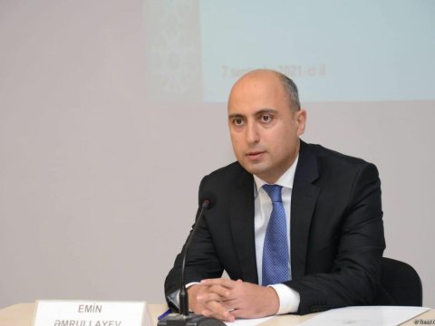 Şagirdin 1-ci partada oturmaq istəyi nazirlikdə həll olunmamalıdır-Təhsil Naziri
