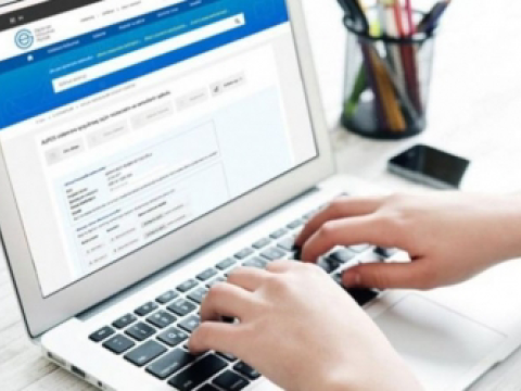 Dövlət orqanlarında vakant vəzifələr üzrə daxili müsahibəyə qeydiyyat davam edir