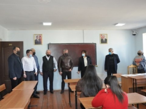 Mingəçevir Dövlət Universitetində növbəti dəfə bir qrup valideyn imtahan prosesini izləyib