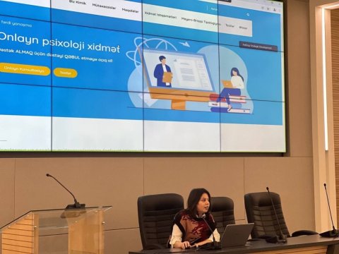 Sınaq imtahanlarında ən yüksək nəticə göstərən bakalavrlar “Açıq qapı” günündə iştirak ediblər