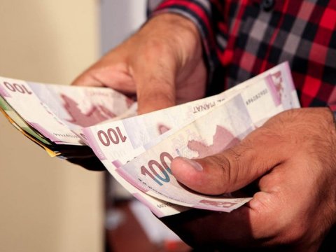 Maaş artımı bütün müəllimlərə şamil edilməyəcək-Ekspert