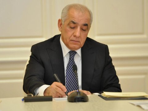 Baş nazirdən kolleclərlə bağlı QƏRAR