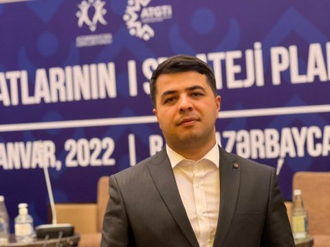 Prezident mükafatı alan 25 yaşlı ali məktəb müəllimi: “Tələbənin nə istədiyini yaxşı bilirəm”