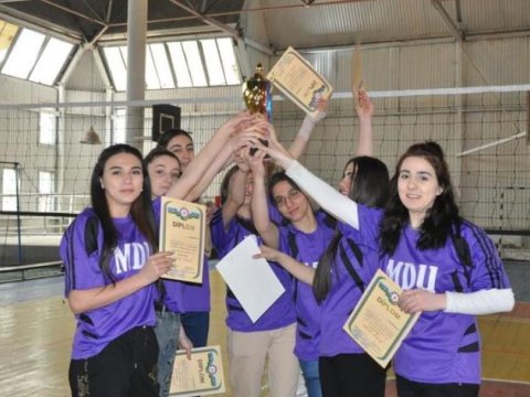 MDU-nun voleybol komandası şəhər turnirinin qalibi olub  