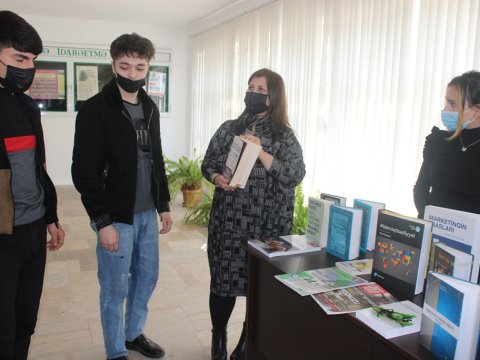 Mingəçevir Dövlət Universitetində kitab sərgisi keçirilib
