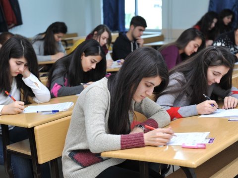 Peşə liseyləri bu şagirdlər üçün imtahan keçirib  