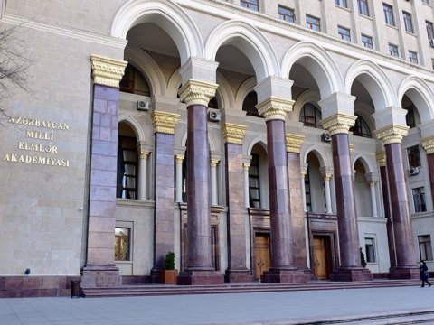 AMEA-da maaşlar aşağıdır, gənclər gəlmir, qocalar ölür -İnstitut direktorundan  ETİRAZ