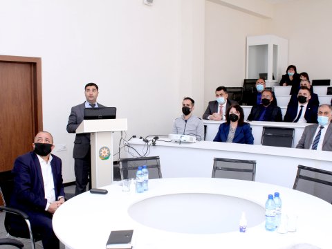 LDU-da  “Elm günü”nə  həsr  olunmuş  Dəyirmi  masa  keçirilib