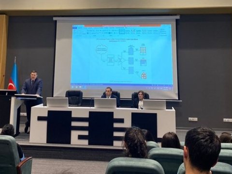 UNEC-də master-klas: “Biz iş axtarmırıq, iş yeri açırıq”-FOTO