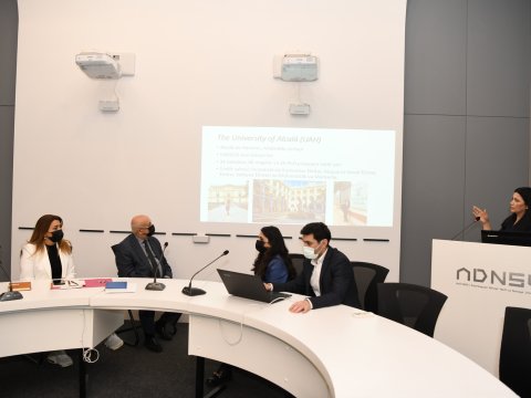 ADNSU-nun iştirak etdiyi beynəlxalq layihələr çərçivəsində hesabat görüşü keçirilib