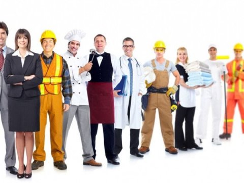 “Köhnədən qalan lazımsız ixtisaslar universitetlərdən yığışdırılmalıdır”-Rektora dəstək