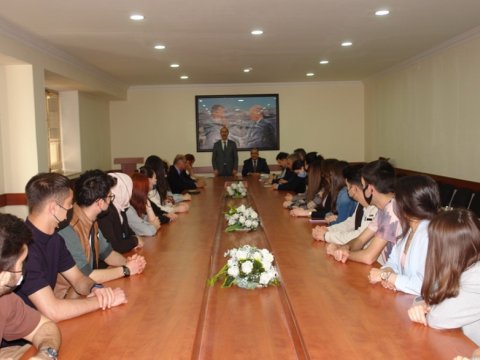 UNEC-də bu mövzuda məruzə dinlənilib