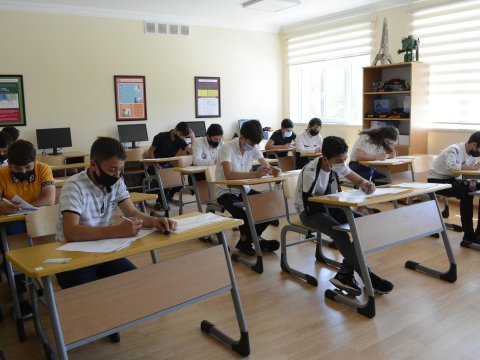 10 şəhər və rayonda buraxılış imtahanları keçirilib-1 nəfər imtahandan XARİC edilib