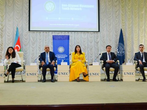 UNEC-də “Çoxtərəfliliyin təşviqində gənclərin rolu” adlı panel müzakirəsi keçirilib-FOTO