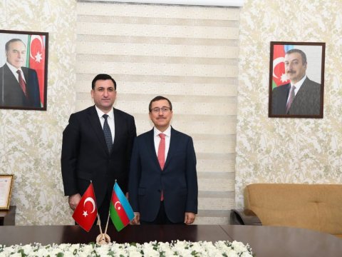 Türkiyənin İnönü Universitetinin rektoru ADNSU-da olub  