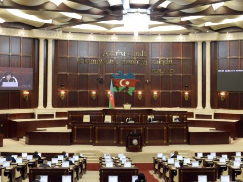 Milli Məclis toplanır - Vacib təhsil məsələləri müzakirədə 