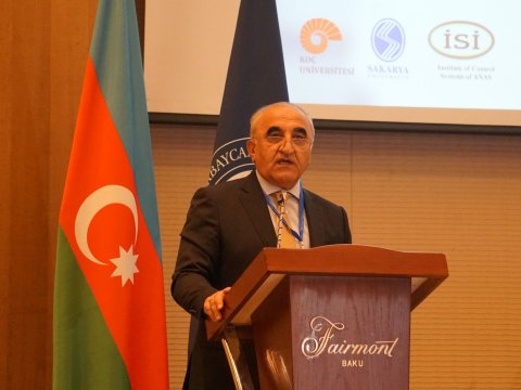 Rektor UNEC beynəlxalq konfransının əhəmiyyətindən DANIŞDI