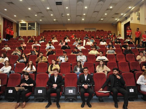 BMU-da “Bir” tələbə-könüllü proqramı ilə bağlı məlumatlandırma sessiyası  