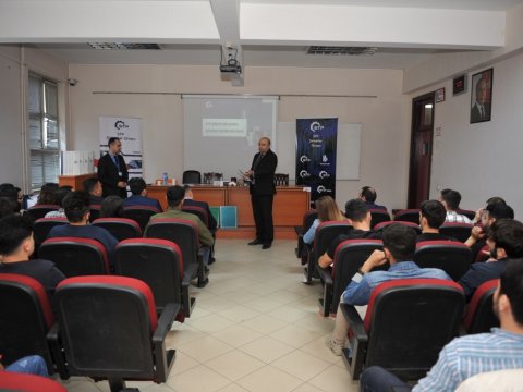 STP Şirkətlər Qrupunun nümayəndələri BMU tələbələri ilə görüşüb