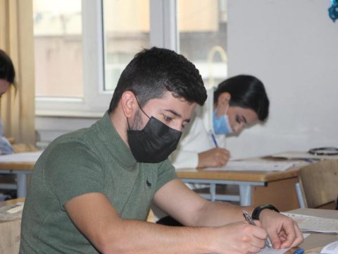 Magistraturanın ikinci mərhələsinə sənəd qəbulu davam edir