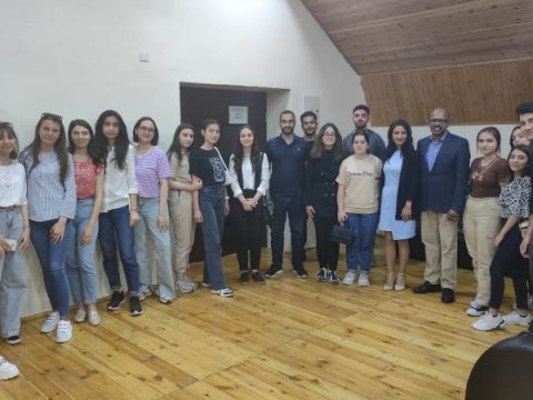 UNEC-in əməkdaşlığı ilə təlim düşərgəsi təşkil olunub