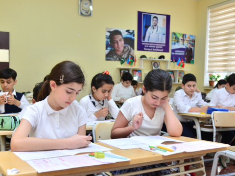 Bakı məktəblərində dördüncü siniflər üzrə monitorinq keçirilib  