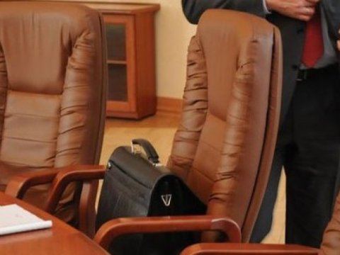 11 məktəb direktoru işdən çıxarılıb