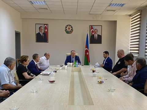 AzTU-nun rektoru universitetin İdman klubunun müəllimləri ilə görüşüb