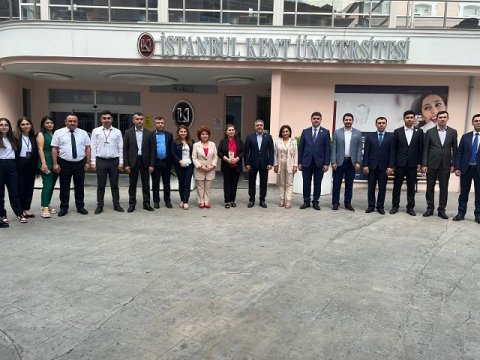 AzTU əməkdaşları Türkiyədə keçirilən təhsil sərgisində iştirak edir-FOTO