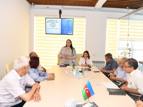 Azİİ e-Kitab Evində “Azərbaycan Respublikasının tarixi” kitabının təqdimatı keçirilib  