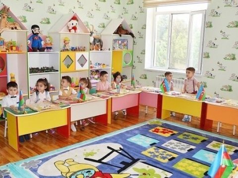 Bağçalara elektron qəbul davam edir 