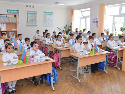 İyirmi uşağa məktəbdə yer tapılmadı: “Gələn il gəlsinlər” - ŞİKAYƏT