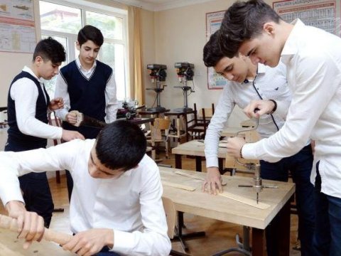 Peşə məktəblərinə builki plan yerləri və ixtisasların siyahısı açıqlandı