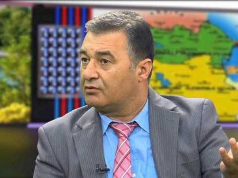 Azərbaycan bayrağını anlamayan “London dindarları”